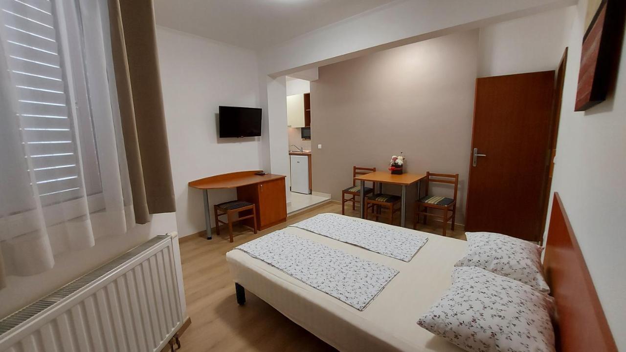 Villa Rossa Tučepi Exteriör bild